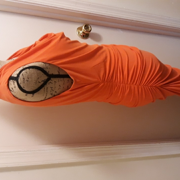 Sleeveless dress - Picture 5 of 6